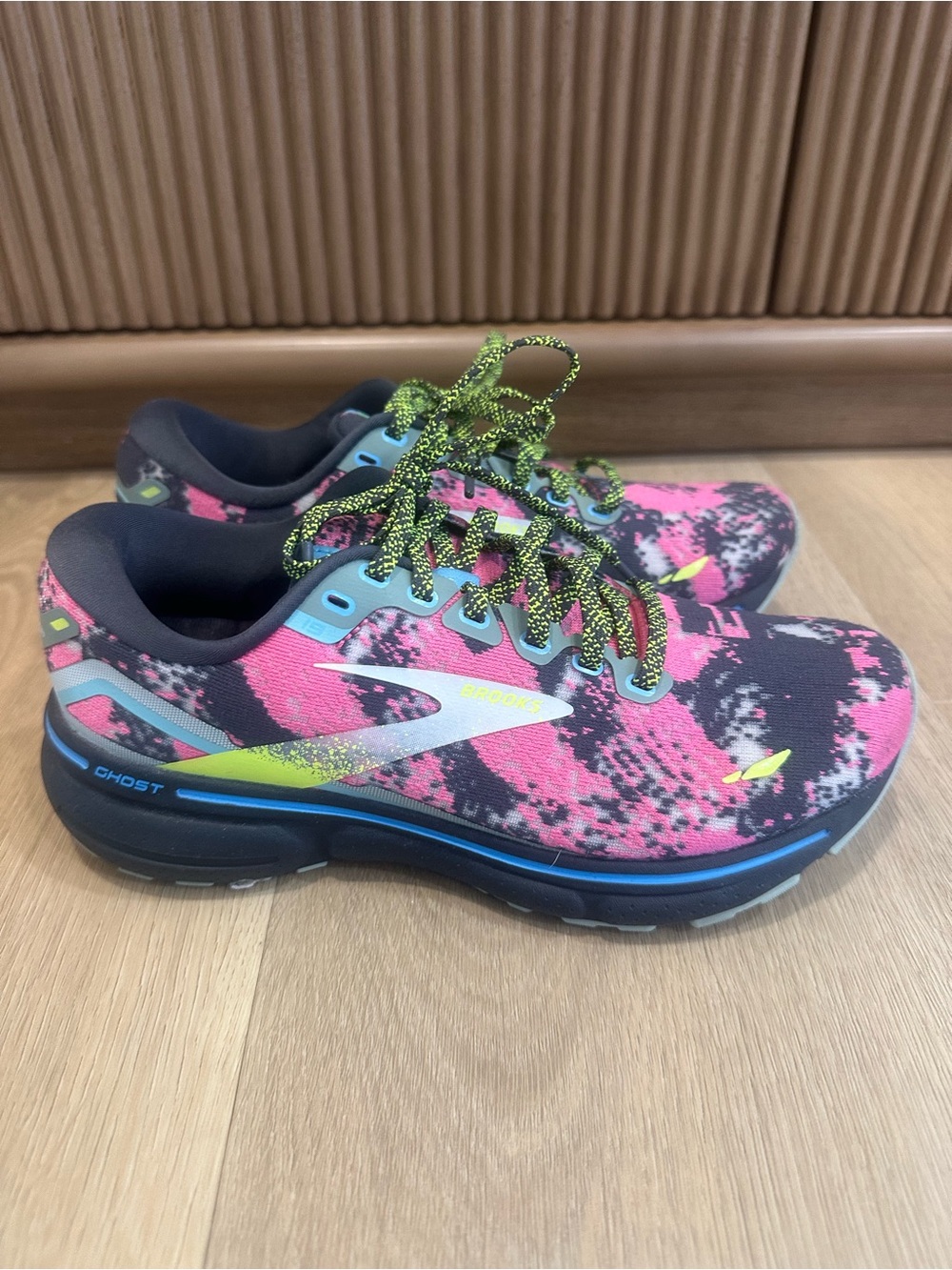 Brooks Women’s Ghost 15  Running Shoes — Pink/Black size 7